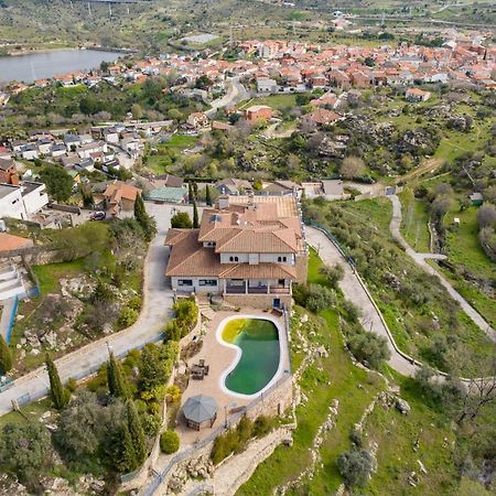 Mansion Con Jacuzzi A 40 Grados, Gran Piscina Y Padel El Tiemblo Exterior foto