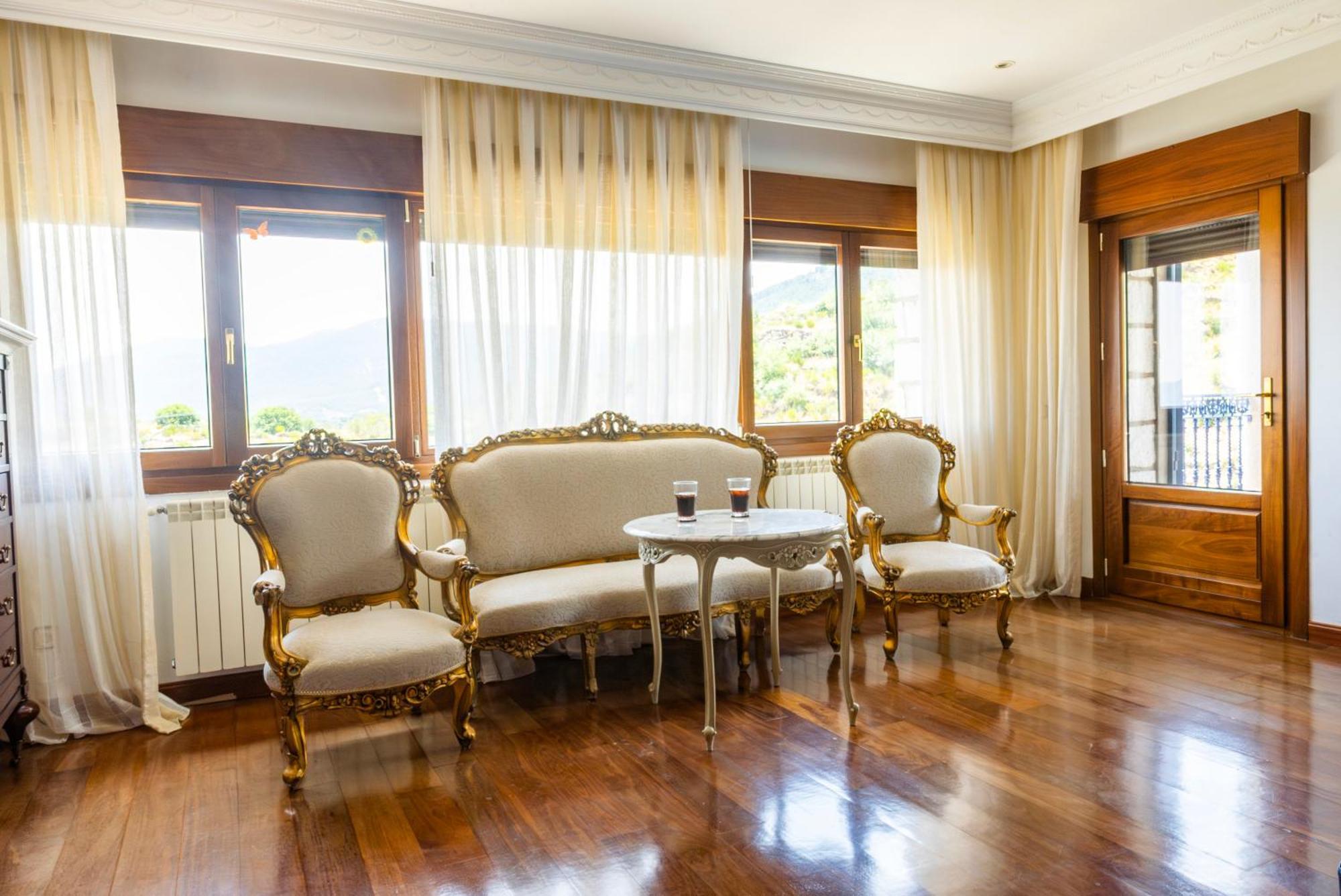 Mansion Con Jacuzzi A 40 Grados, Gran Piscina Y Padel El Tiemblo Exterior foto