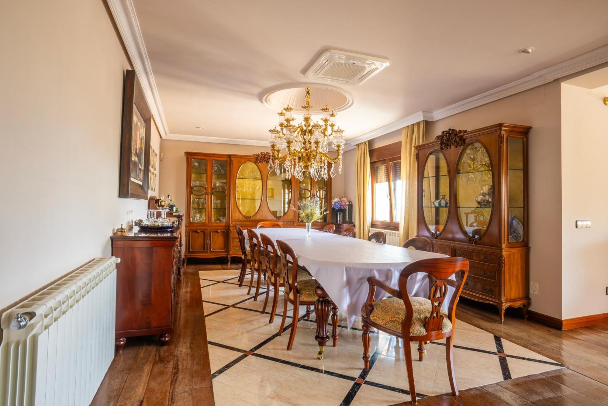 Mansion Con Jacuzzi A 40 Grados, Gran Piscina Y Padel El Tiemblo Exterior foto