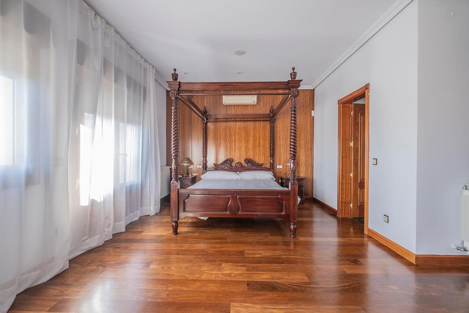 Mansion Con Jacuzzi A 40 Grados, Gran Piscina Y Padel El Tiemblo Exterior foto