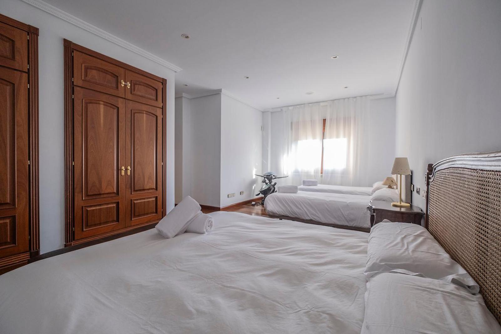 Mansion Con Jacuzzi A 40 Grados, Gran Piscina Y Padel El Tiemblo Exterior foto