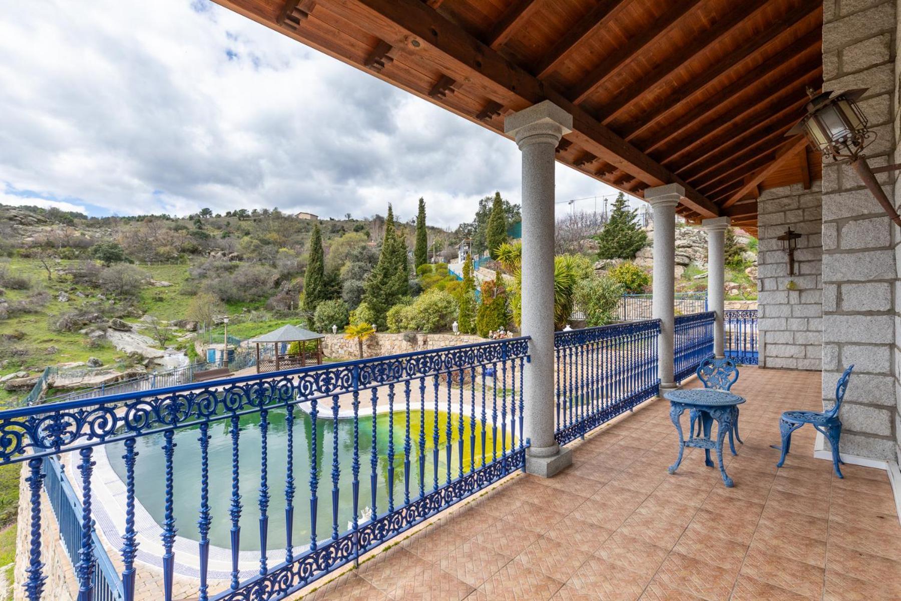 Mansion Con Jacuzzi A 40 Grados, Gran Piscina Y Padel El Tiemblo Exterior foto